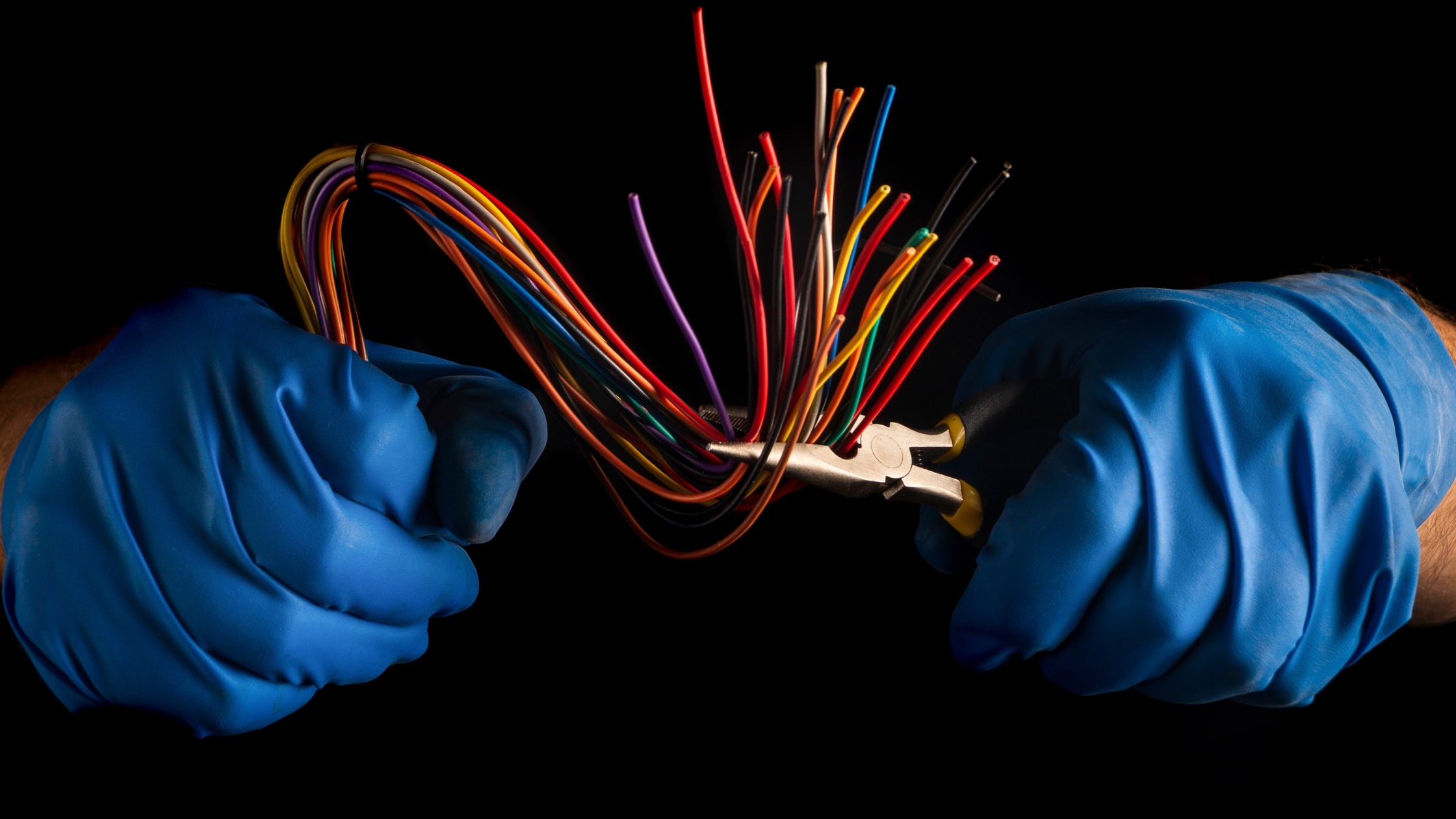 Guanti da lavoro: come scegliere la spalmatura giusta  